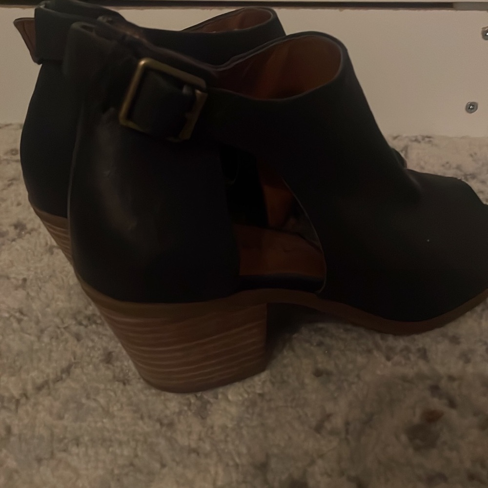 Like New Lucky Brand Summer Booties